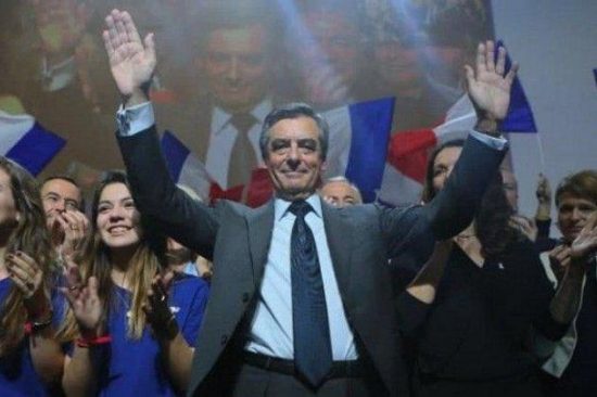 Φ. Φιγιόν: Την πιθανότητα δωροδοκίας με… πανάκριβα κουστούμια εξετάζουν τώρα οι εισαγγελικές αρχές
