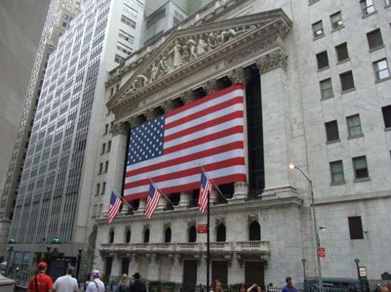Wall Street: Κέρδη για Dow Jones και πτώση για Nasdaq υπό την πίεση της Nvidia – Πτώση ξανά για Ευρώπη