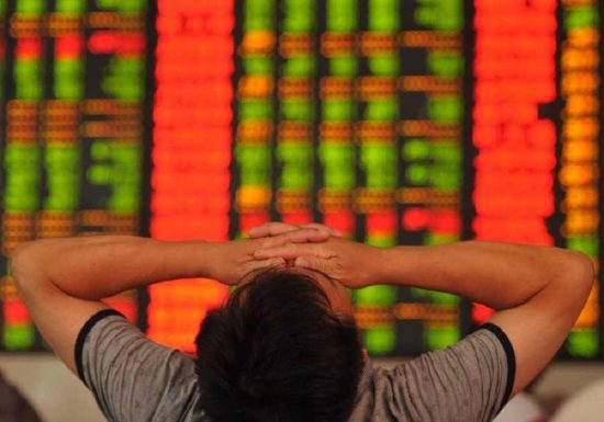 Αρνητικές πιέσεις από Ιταλία και Fed στα διεθνή χρηματιστήρια