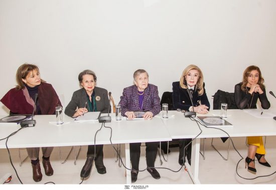 Μ. Β. Βαρδινογιάννη: Παρουσίαση του λευκώματος «Δελφικές Ανταύγειες» από την Ελένη Γ. Αρβελέρ