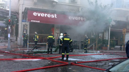 ΕΚΤΑΚΤΟ: Έκρηξη στην πλατεία Βικτωρίας (upd)- video. Πέντε τραυματίες και ένας αγνοούμενος