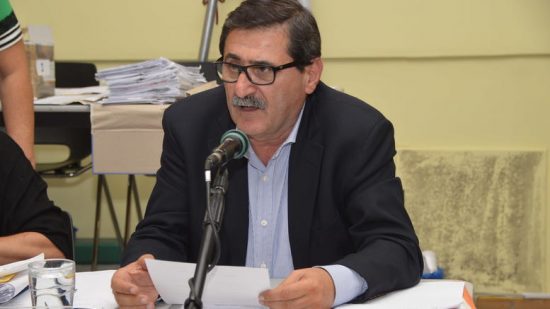 Κώστας Πελετίδης: Ο δήμαρχος Πατρέων σε πόλεμο με τον Σκουρλέτη