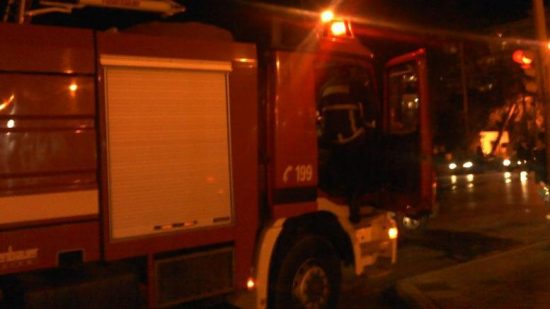 Φωτιά σε μάντρα αυτοκινήτων κοντά στη ΓΑΔΑ