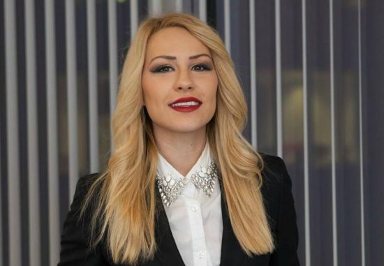 Ελένη Παπανικολάου: δημιουργεί στις Βρυξέλλες μία πλατφόρμα επικοινωνίας για νέους Έλληνες!