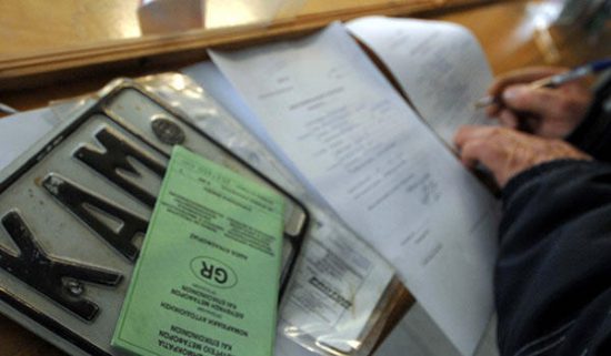 Τέλη κυκλοφορίας: Πότε λήγει η προθεσμία πληρωμής – Νόμιμοι τρόποι για να μην πληρώσετε