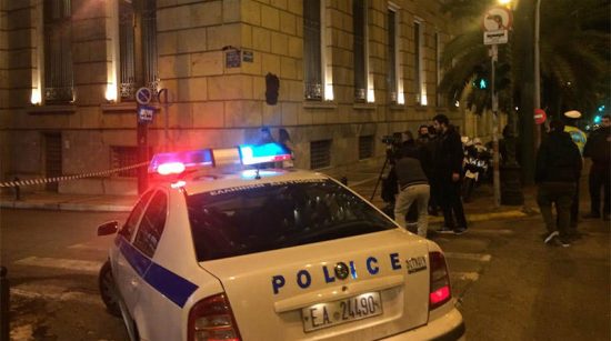 Παλλήνη: Άγρια νύχτα με πυροβολισμούς