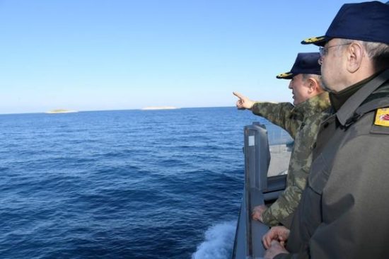 Ίμια: Δρόμο στη νησίδα απέναντι από την περιοχή ανοίγουν οι Τούρκοι
