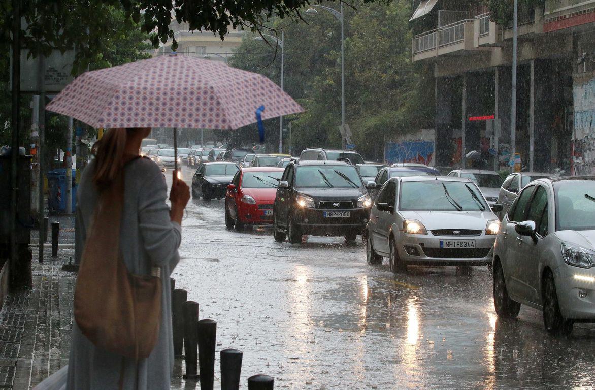 Έκτακτο δελτίο επιδείνωσης του καιρού με καταιγίδες και ισχυρούς ανέμους