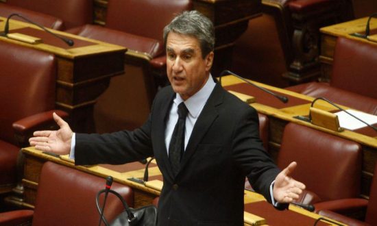 Λοβέρδος στο mononews για τις εξελίξεις στον ΔΟΛ: “Είναι ωμοί εκβιαστές!”