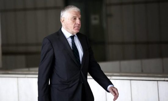 Δίωξη για δωροδοκία και ξέπλυμα μαύρου χρήματος σε συμβάσεις εξοπλιστικών επί υπουργίας Γιάννου Παπαντωνίου