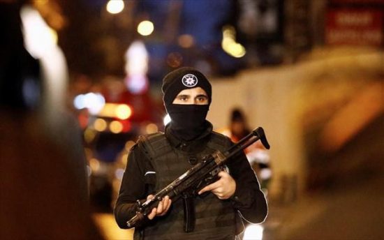 Επιχείρηση της Αστυνομίας στην Κωνσταντινούπολη – 12 συλλήψεις υπόπτων  (upd)