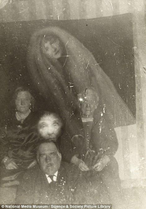 spooky16