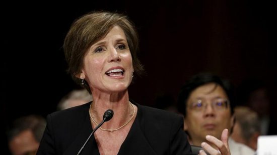 Ο Τραμπ καρατόμησε την υπηρεσιακή υπουργό Δικαιοσύνης