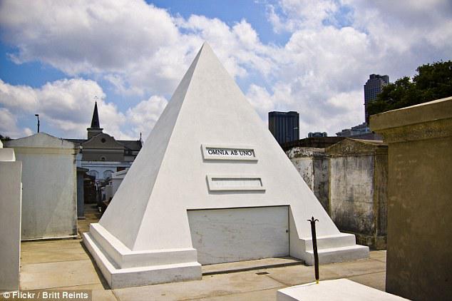 3CB3694600000578-4200614-Cage_s_pyramid_mausoleum_pictured_is_nine_feet_tall_and_only_has-a-40_1486562637415