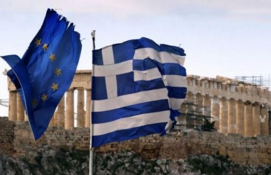 Politico: Η Ελλάδα είναι στα πρόθυρα καταστροφής