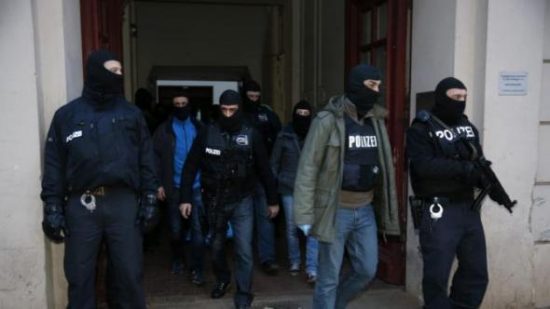 Τεράστια αντιτρομοκρατική επιχείρηση στη Γερμανία – Συνελήφθησαν δύο ισλαμιστές εξτρεμιστές