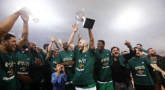 Το 18ο Κύπελλο Ελλάδος κατέκτησε ο ΠΑΟ – Σοβαρά επεισόδια στις κερκίδες (video)
