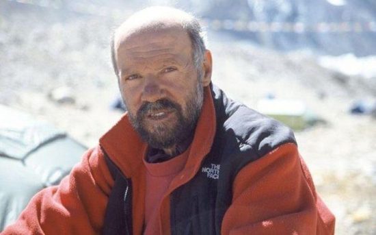 Έφυγε από τη ζωή ο πρώτος Έλληνας που πάτησε την κορυφή του Έβερεστ