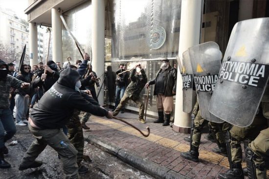 Αγρότες Κρήτης προς ΣΥΡΙΖΑ-ΑΝΕΛ: Όποιοι πατήσουν στην Κρήτη, θα έχουν τη φιλοξενία που είχαμε εμείς στην Αθήνα