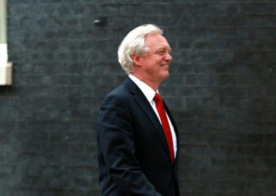 Υπουργός Brexit: Ξεκινάει η διαδικασία εξόδου της Βρετανίας από την ΕΕ