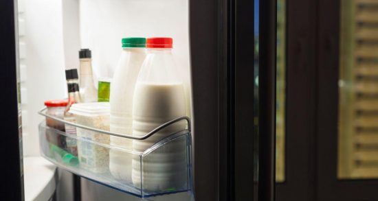 Τα vegan γάλατα «τρώνε» τις πωλήσεις του αγελαδινού