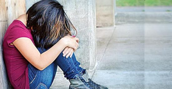 Σπείρα πουλούσε την παρθενιά 16χρονης στο Ίντερνετ έναντι 5.000 ευρώ