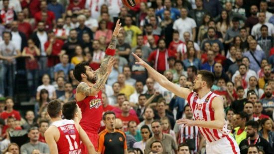 Πέρασε με νίκη από το Βελιγράδι ο Ολυμπιακός (video)