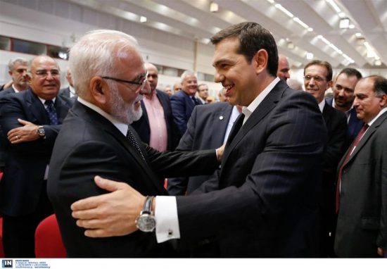 Αν αυτό δεν λέγεται διαπλοκή, πώς αλλιώς μπορούμε να το ονομάσουμε;