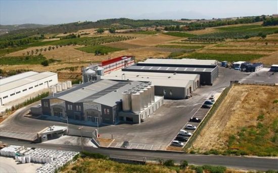 Στόχοι σπείρας ληστών έγιναν τα εργοστάσια της Ολυμπιακής Ζυθοποιίας και του Παπουτσάνη