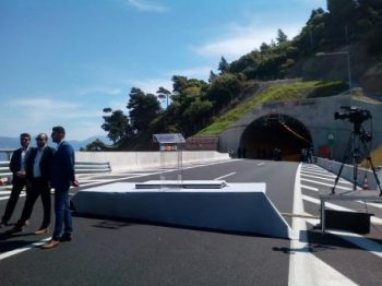 ΝΔ: Καλό να μην ξεχνάμε ποιοι καταψήφισαν τα μεγάλα έργα – Πώς ονόμασε η κυβέρνηση τις νέες σήραγγες
