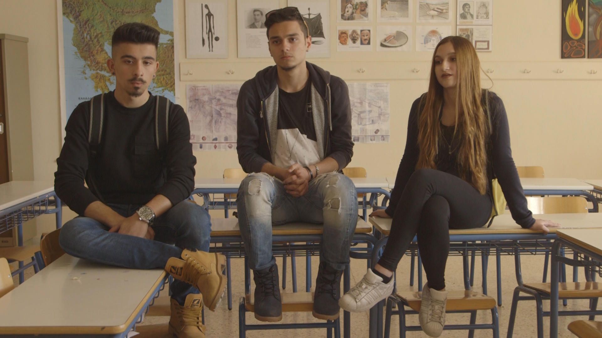 VICE SPECIALS: «Η Ιστορία Πίσω από τις Αντιδράσεις στο Σχολείο του Περάματος»