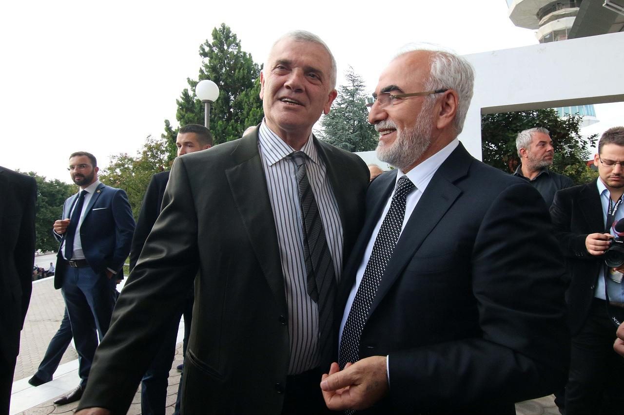 Οι επιχειρηματίες Δημήτρης Μελισσανίδης (αριστερά) και Ιβάν Σαββίδης (δεξιά)
