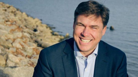 Αποχώρηση-βόμβα: Ο Λευκός Οίκος ανακοίνωσε την παραίτηση του διευθυντή επικοινωνίας του Τραμπ