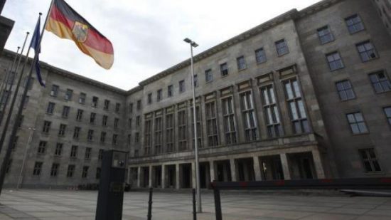 Γερμανικό υπουργείο Εξωτερικών: «Μην απομονώνετε το Βερολίνο»