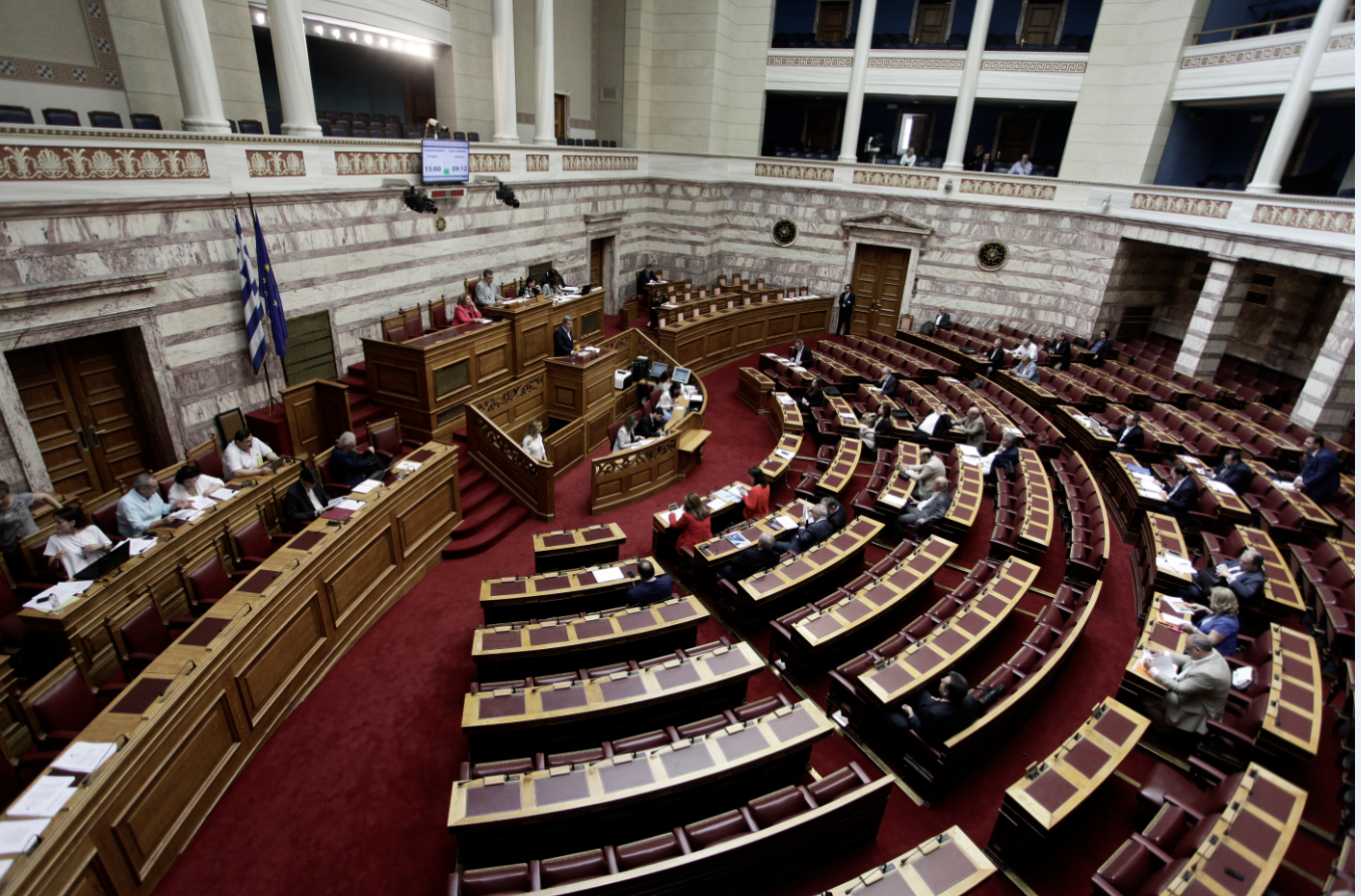 Πλεόνασμα 3,8%, ανάπτυξη 2,5% προβλέπει ο νέος προϋπολογισμός