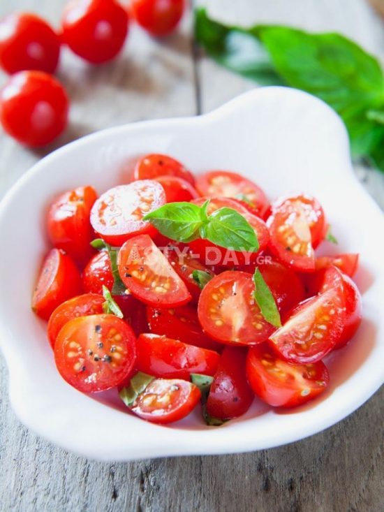 Αυτές οι τροφές μας προστατεύουν από τις βλαβερές UV ακτινοβολίες