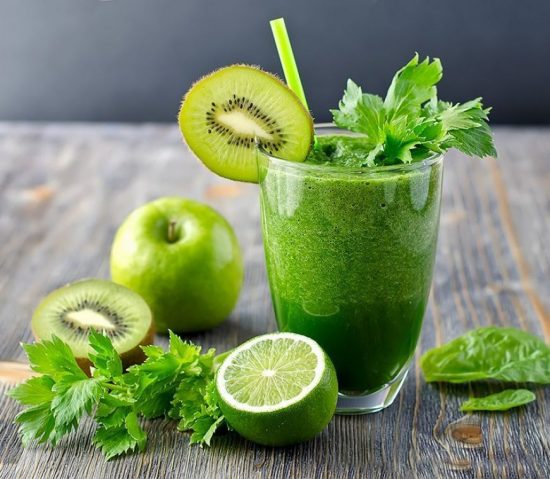 Smoothie με ακτινίδιο και πράσινο μήλο