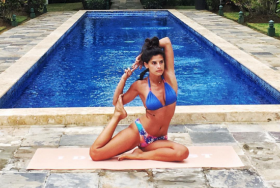 Μετά το Survivor, η Χριστίνα Μπόμπα για yoga με την Σόφη Πασχάλη (pics)
