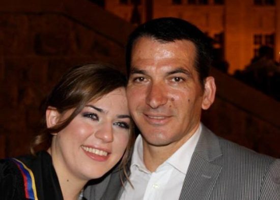 Συγκλονίζει ο Πύρρος Δήμας: «Σε βλέπω στα πρόσωπα των παιδιών μας»
