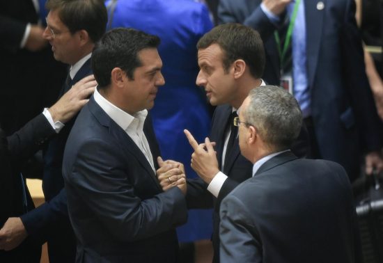 Μακρόν σε Τσίπρα: Δεν τελειώσαμε ακόμη, άλλα…