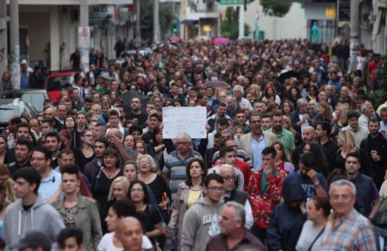 Σε εμπόλεμη κατάσταση το Μενίδι – Τι ζητούν οι κάτοικοι της περιοχής