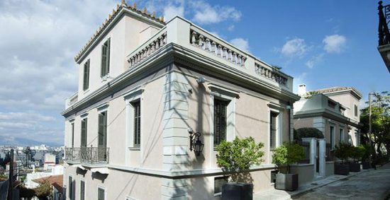 Μουσικός- Κινηματογραφικός περίπατος στην Πλάκα αυτή την Κυριακή