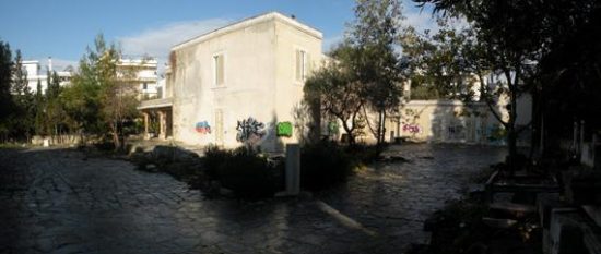 Ποιος αγόρασε τη θρυλική βίλα και το κτήμα Ιόλα