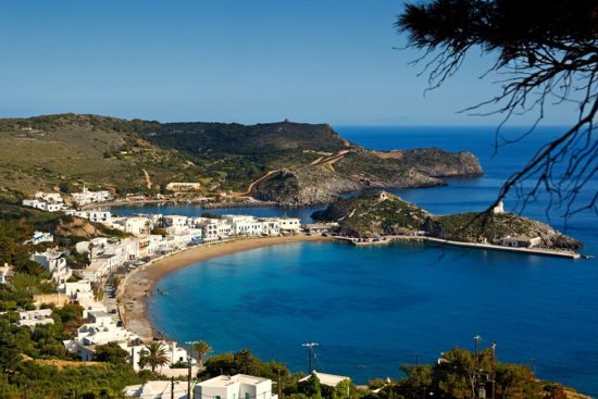 Παρασκήνιο: Ποια εταιρία θέλει να αγοράσει φέρι μποτ για την γραμμή Πειραιάς-Κύθηρα