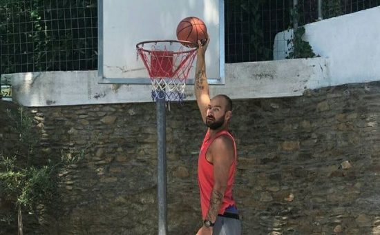 Βασίλης Σπανούλης: Η «θρυλική» χειροποίητη μπασκέτα στο πατρικό του σπίτι (pics)