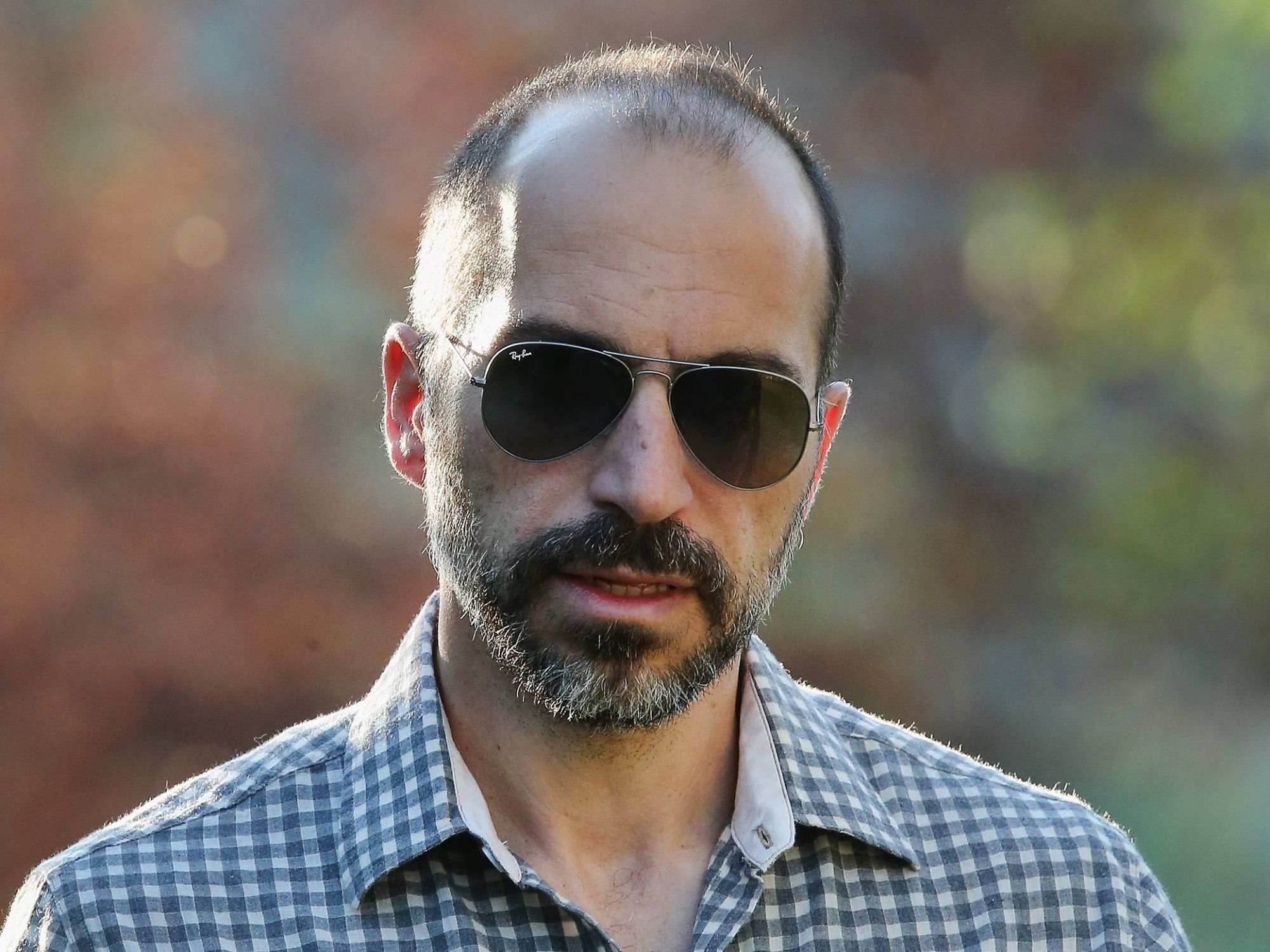 Η απίστευτη ζωή του νέου CEO της Uber: Από την προσφυγιά στην κορυφή της τεχνολογίας