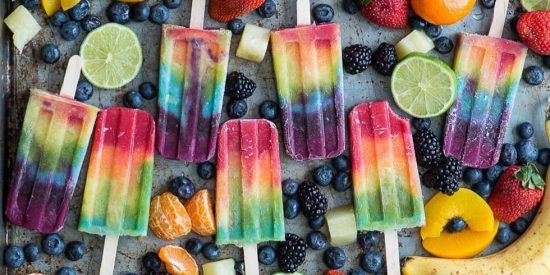 Ice Pops: Πώς να φτιάξετε φρουτένια παγωτά (video)