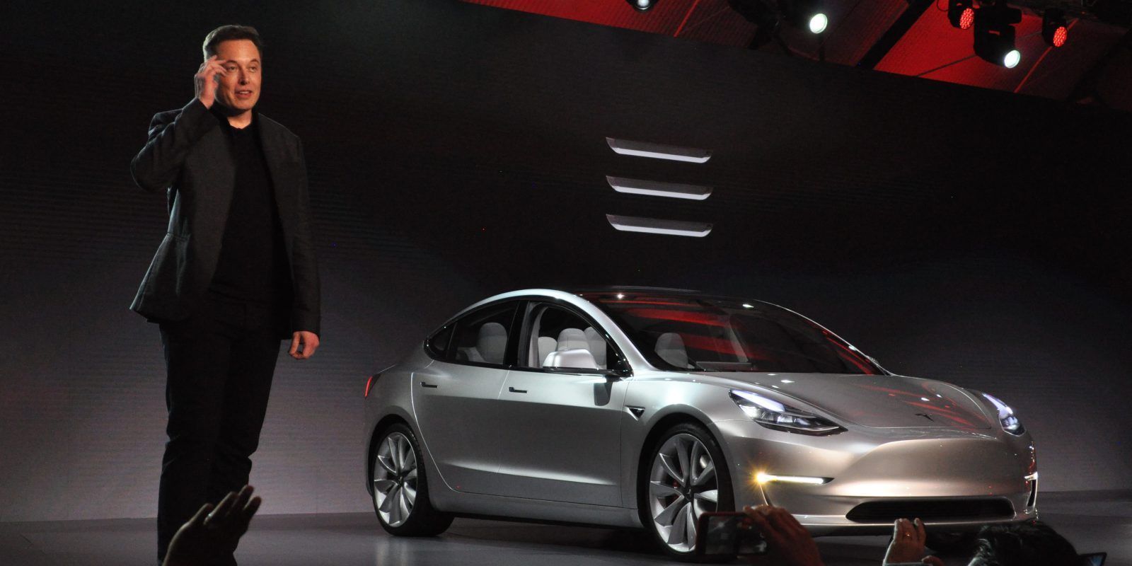 Οι νέοι μεγαλοεπενδυτές της Tesla και οι ανησυχίες για μαζική αποχώρηση τους