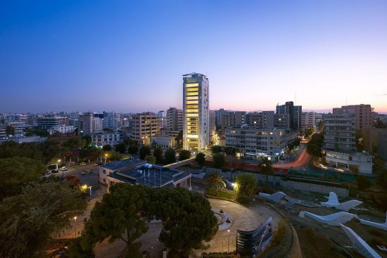 Αυτό είναι το υψηλότερο κτίριο στη Λευκωσία της Κύπρου (12 pics)