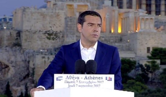 LIVE: Οι ομιλίες Τσίπρα και Μακρόν στην Πνύκα